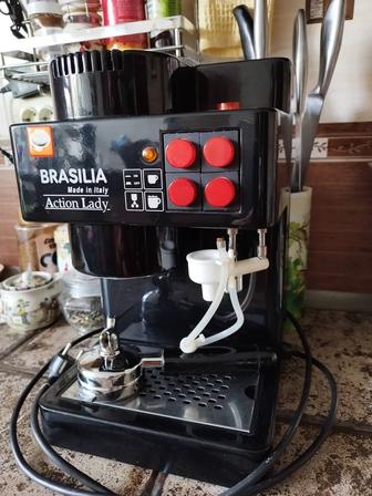 Продам кофемашину б/у