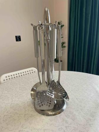 Набор кухонных принадлежностей