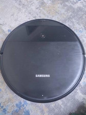 Продам робот пылесос