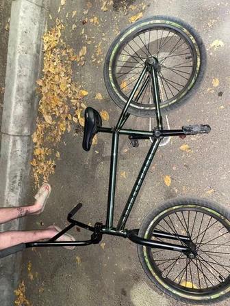 Продам BMX состояние нового, катался пару раз.