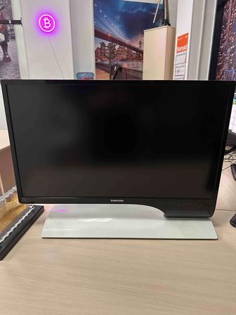 Продаются 3 монитора SAMSUNG