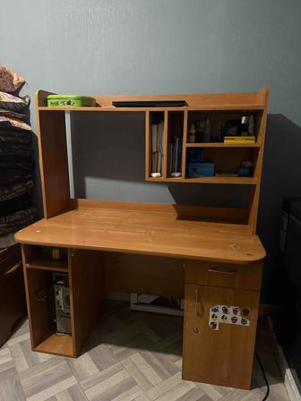 Компьютерный столик