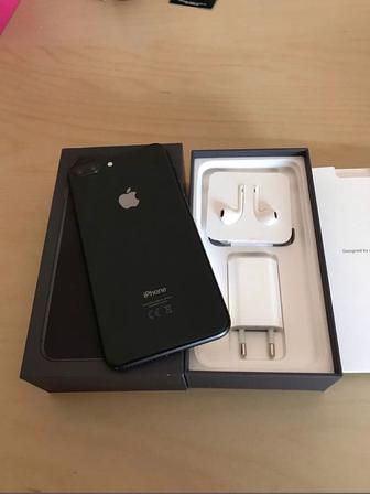 Смартфон Apple iPhone 8 64 GB Space Grey