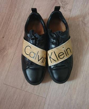 Туфли Calvin Klein.