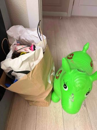 Отдам игрушки