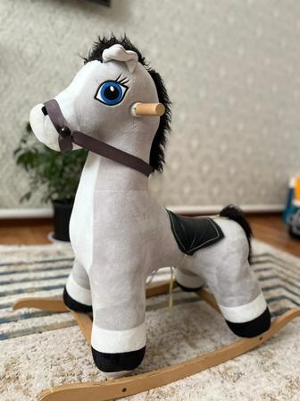 лошадка каталка