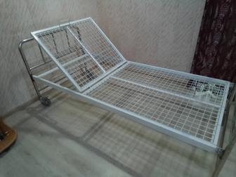 Кровать для лежачих больных людей