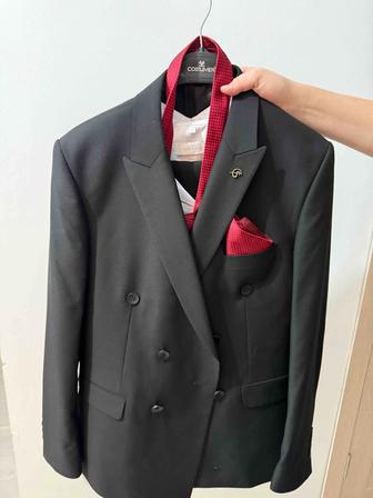 Костюм тройка мужское