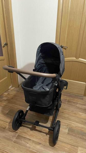 Продам коляску TOMIX