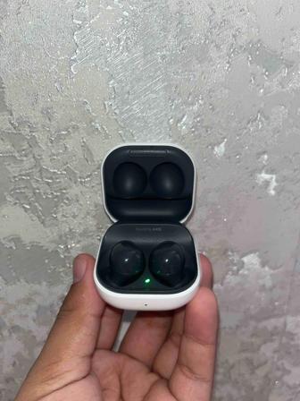 Наушник Buds2