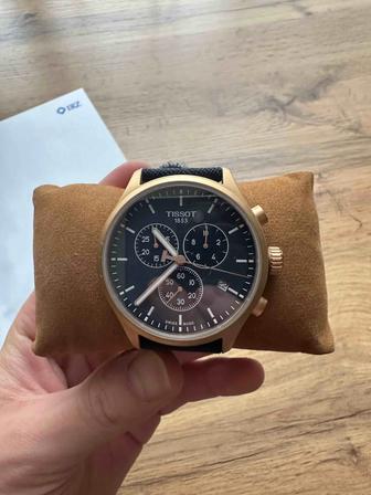 Часы с кейсом