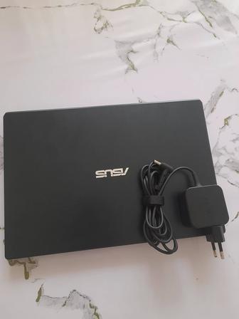 Продаю ноутбук.