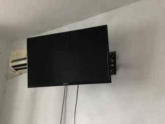 продам телевизор Led Denn