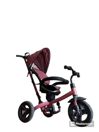 Трехколесный велосипед