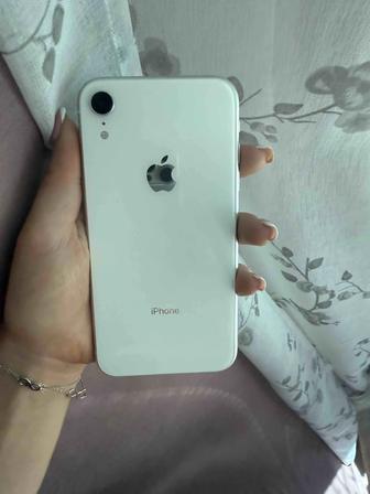 Продам iPhone XR, 64 gb