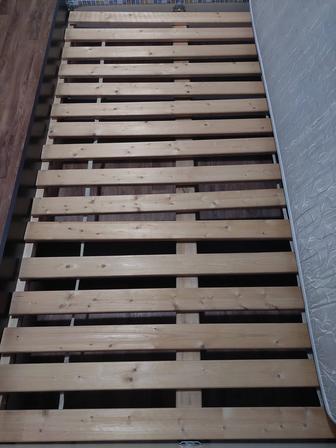 Продам кровать.