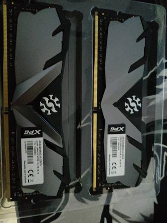 Оперативная память ADATA XPG GAMMIX D30 DDR-4 2x8GB 2666 MHz