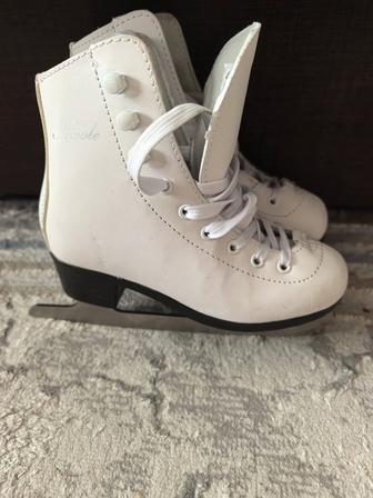 Продам коньки