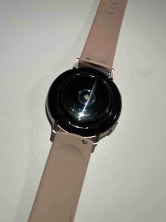 Продам часы Galaxy Watch Active2