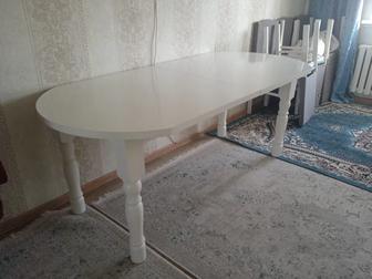Стол и стулья 8 шт