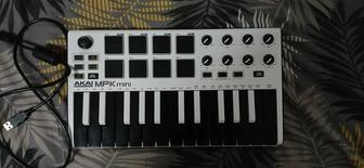 Akai MPK Mini mk3, midi-клавиатура