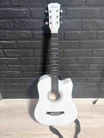 Гитара акустическая новая