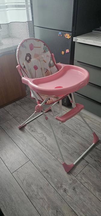 Продам стульчик для кормления.