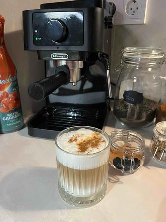 Продам кофемашину delonghi