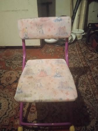 Продам стульчик детский
