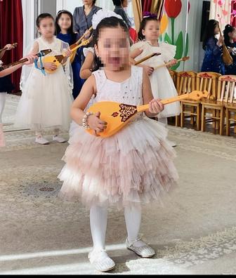 Нарядное платье детское