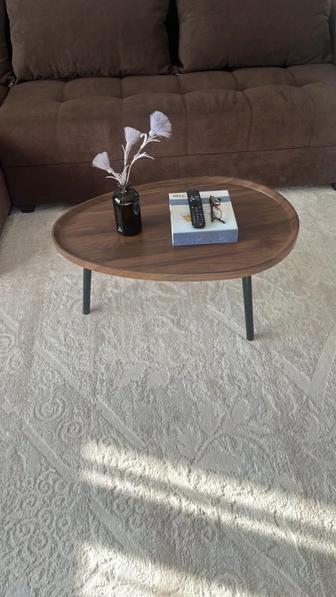 Продам журнальный столик в отличном состоянии