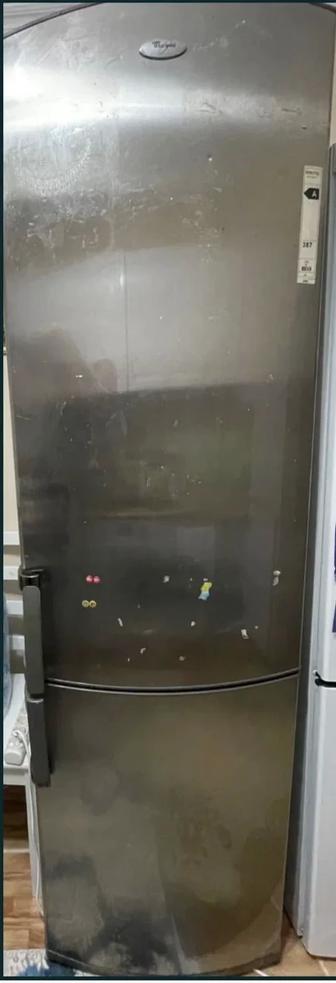 Двухкамерный холодильник