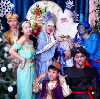 Дед МОРОЗ И СНЕГУРОЧКА С АЛМАТЫ