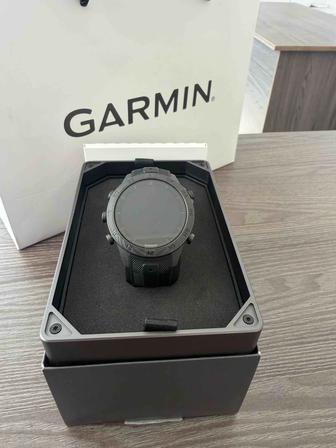 Часы Garmin Marq Carbon Commander
