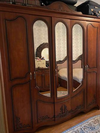 Спальный гарнитур