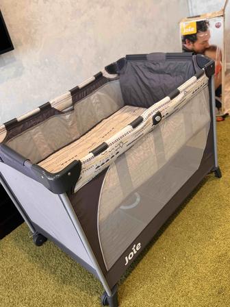Манеж-кровать Joie