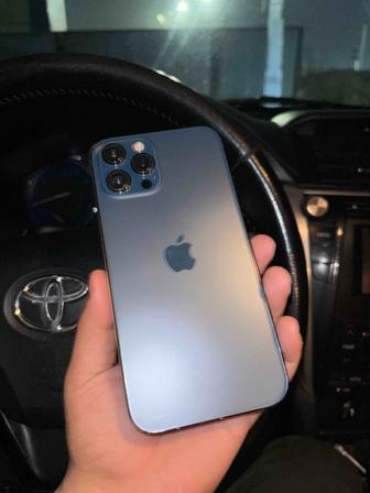 iPhone телефоны