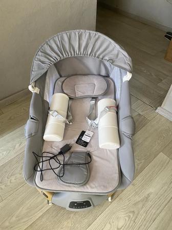 Продам шезлонг новый