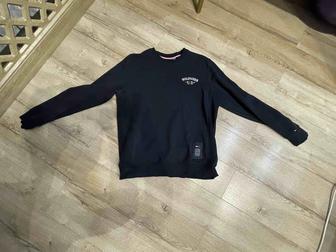 Чёрный свитшот Tommy Hilfiger