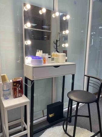 Сдается зеркало бровиста/визажиста