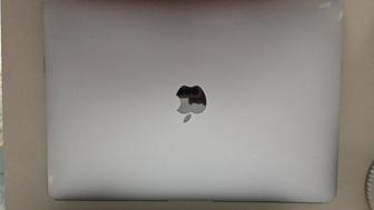 Продам MacBook pro 2019