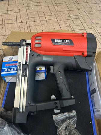 Продам монтажный пистолет