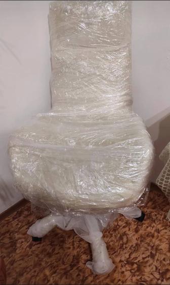 Продам кресло офисное