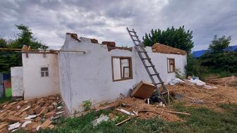 Саманные кирпичи
