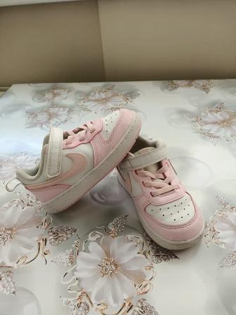 Кроссовки Nike