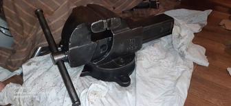 Продам тиски 140мм