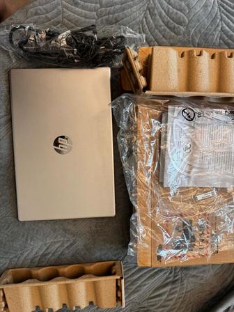 Ноутбук HP 15-fc0077ci 15.6 / 8 Гб / SSD 512 Гб / B4LK7EA