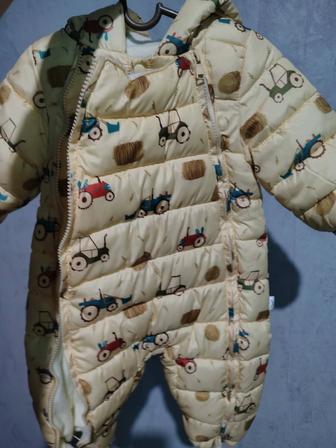 Продам детский комбинезон