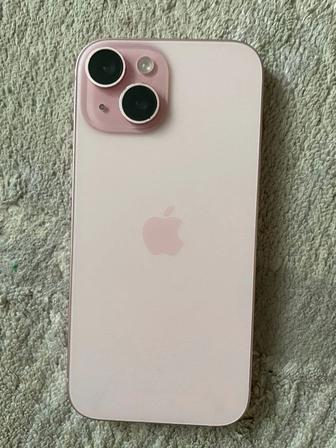 Б/у Айфон 15, 128ГБ, розовый
