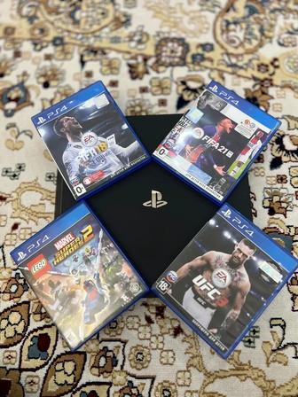 PlayStation 4 Pro (PS4 Pro)